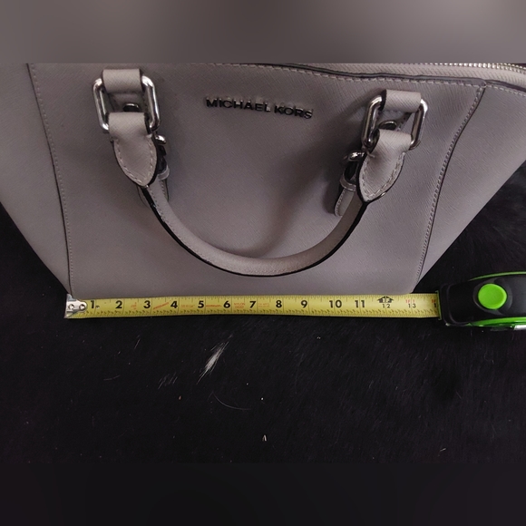 Michael Kors purse - Picture 3 of 4
